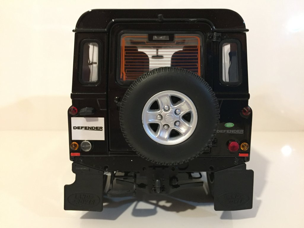 Kyosho KS08901BK Original Land Rover Defender 90 Diecast Model Car